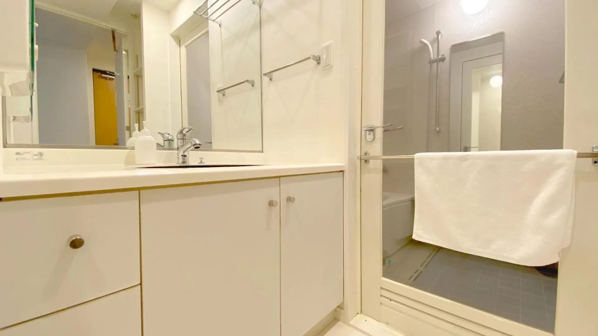 Apartment Pangoo Shinagawa Room 401 - Vacation Stay 99346V Tokyo Japan
